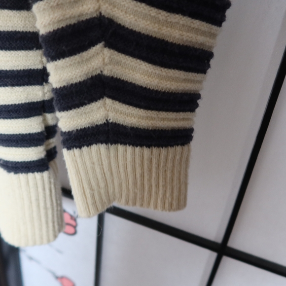 Madewell Striped Cream Blue Button Back Crew Neck Sweater Size Small - Picture 8 of 12